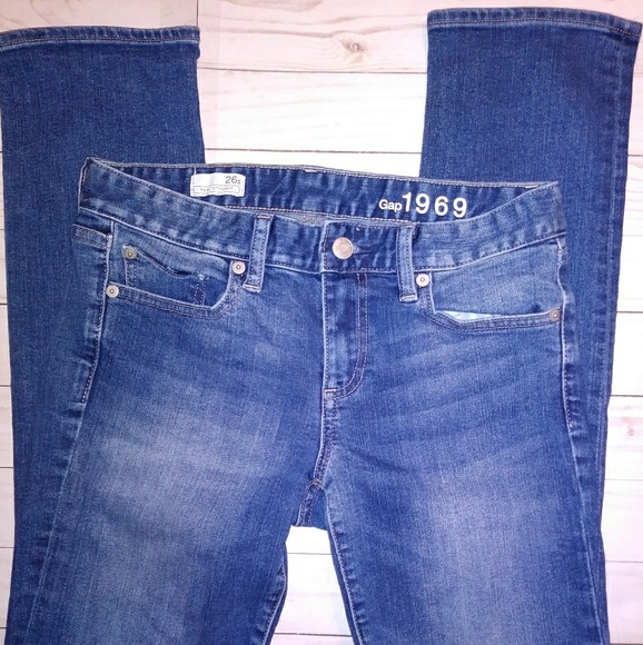 gap 1969 real straight women's jeans